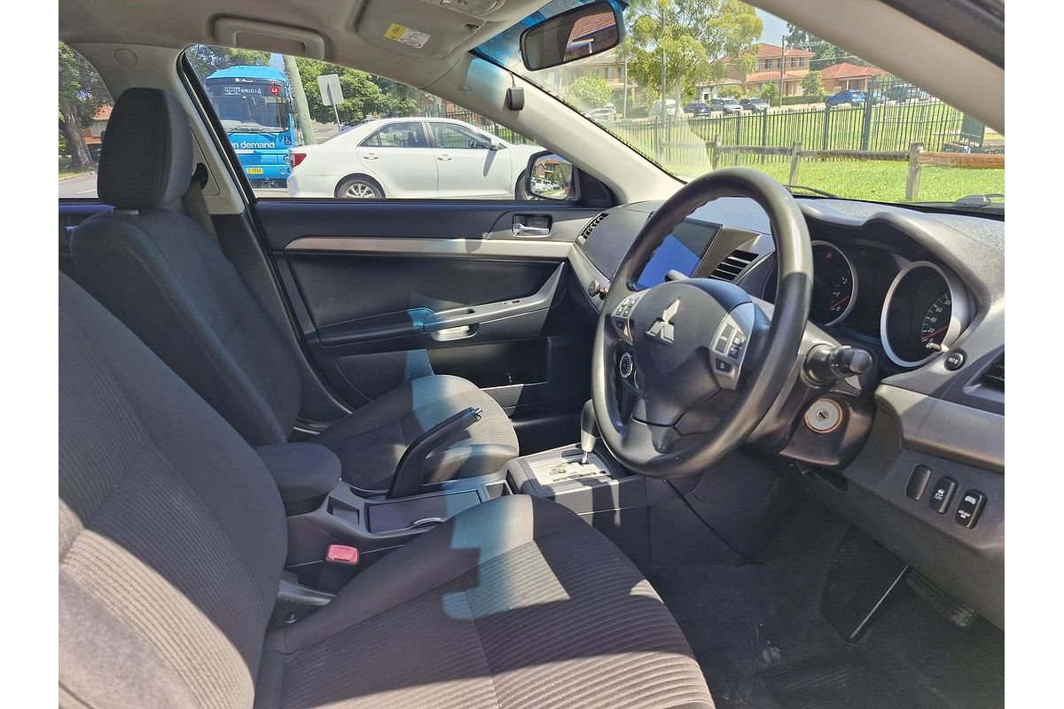 2014 Mitsubishi Lancer ES CJ