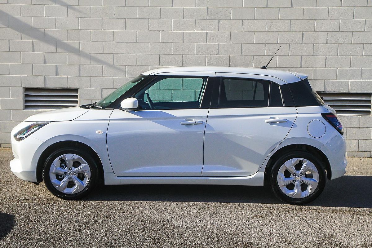 2025 Suzuki Swift Hybrid Plus UZ