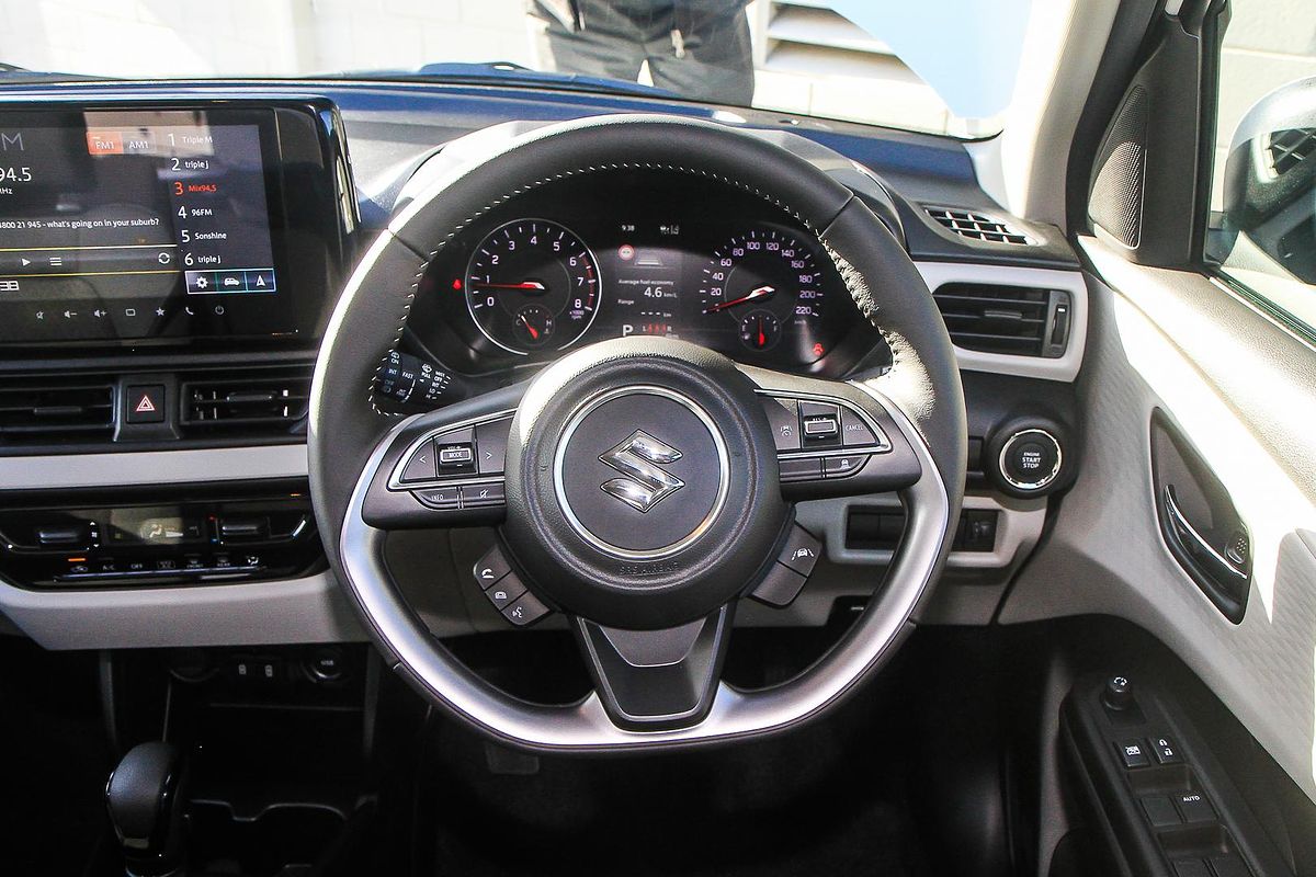 2025 Suzuki Swift Hybrid Plus UZ