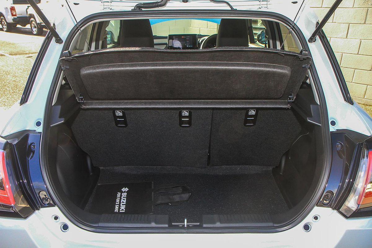 2025 Suzuki Swift Hybrid Plus UZ