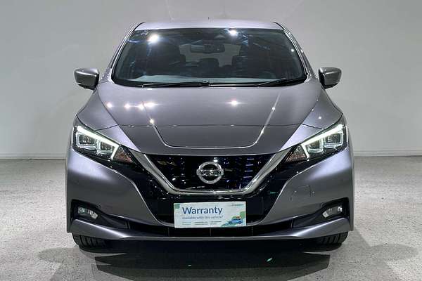 2022 Nissan LEAF  ZE1