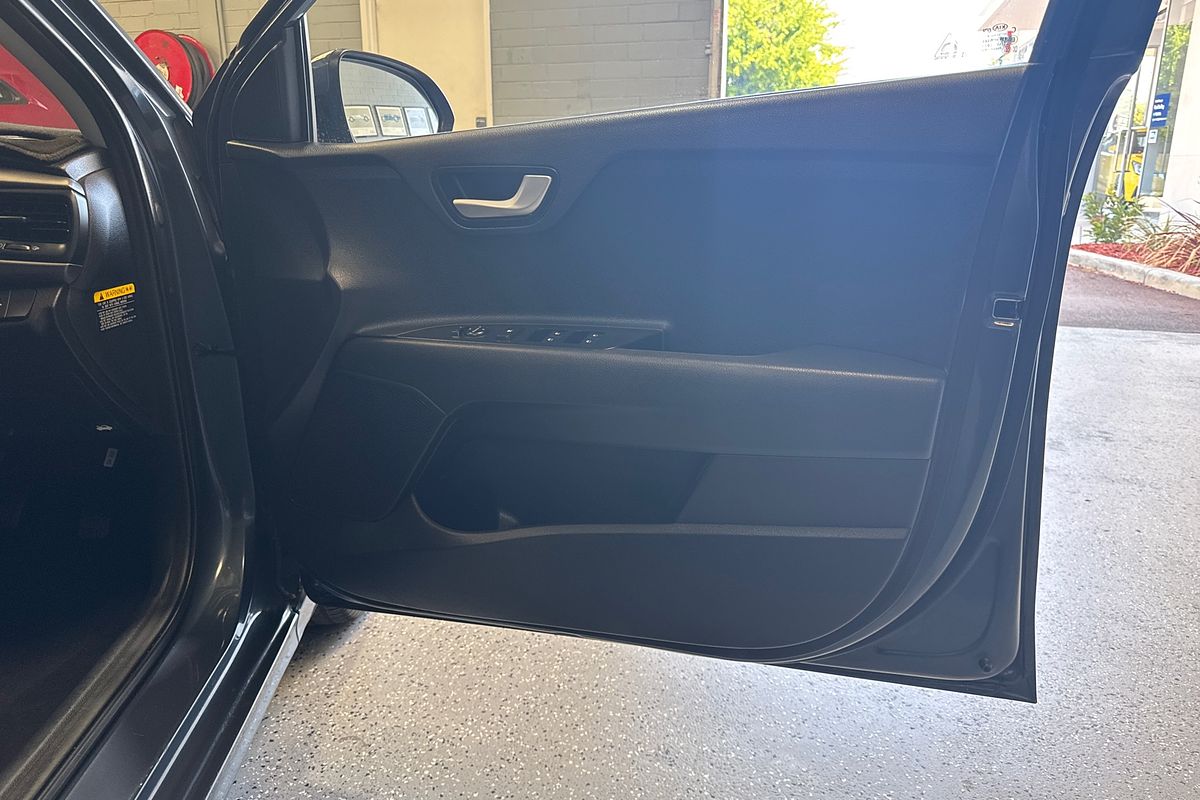 2017 Kia Rio S YB