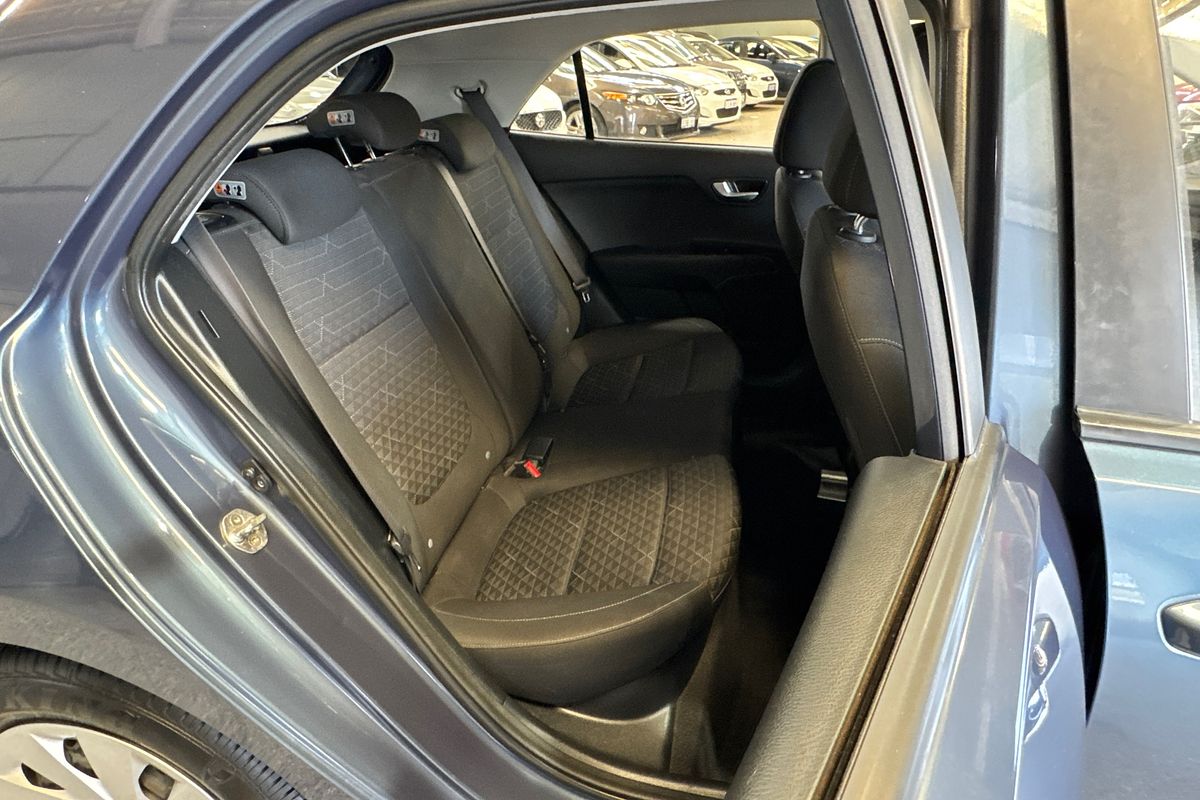 2017 Kia Rio S YB