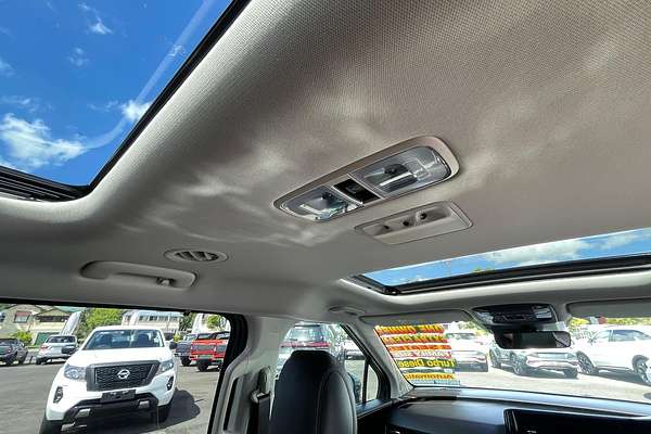 2023 Kia Carnival Special Edition KA4