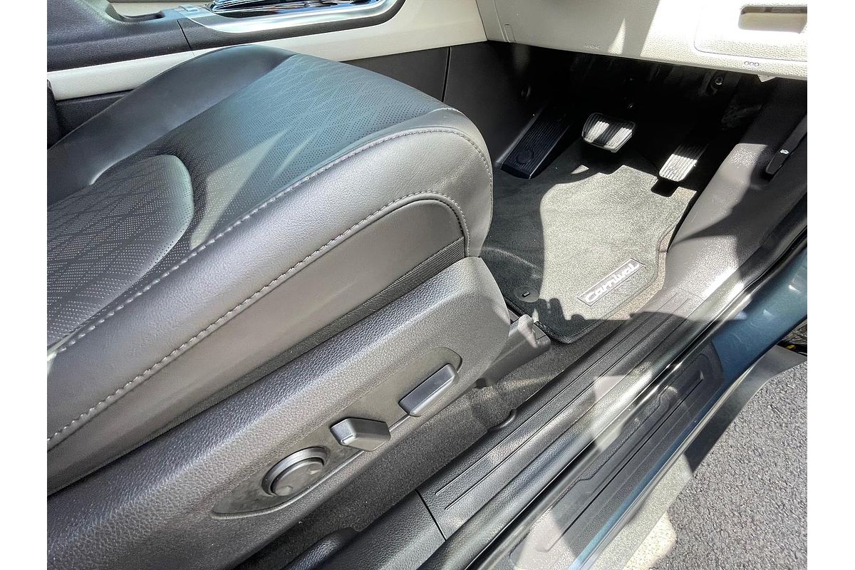2023 Kia Carnival Special Edition KA4