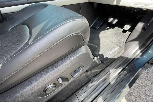 2023 Kia Carnival Special Edition KA4