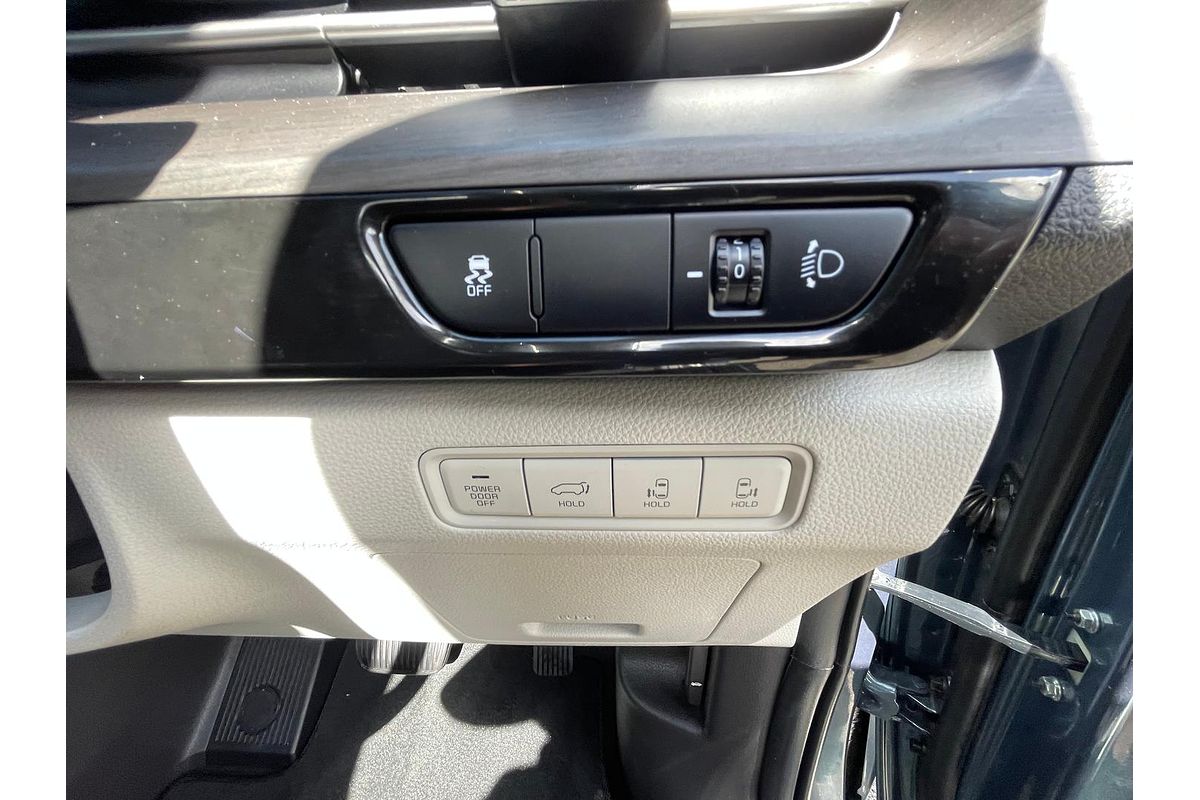 2023 Kia Carnival Special Edition KA4