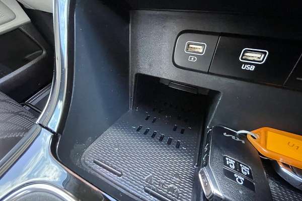 2023 Kia Carnival Special Edition KA4