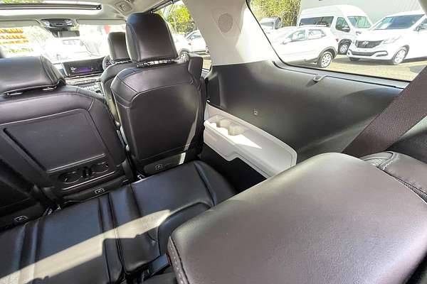 2023 Kia Carnival Special Edition KA4