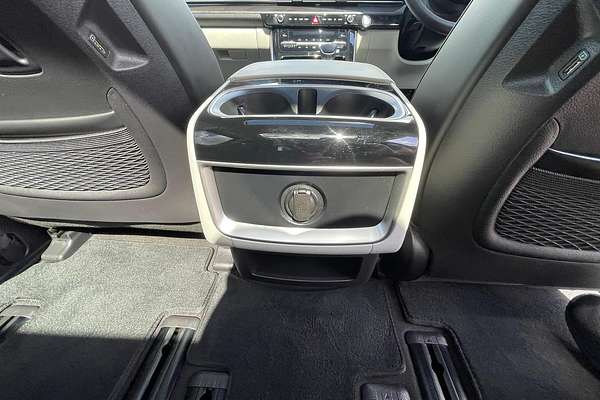 2023 Kia Carnival Special Edition KA4