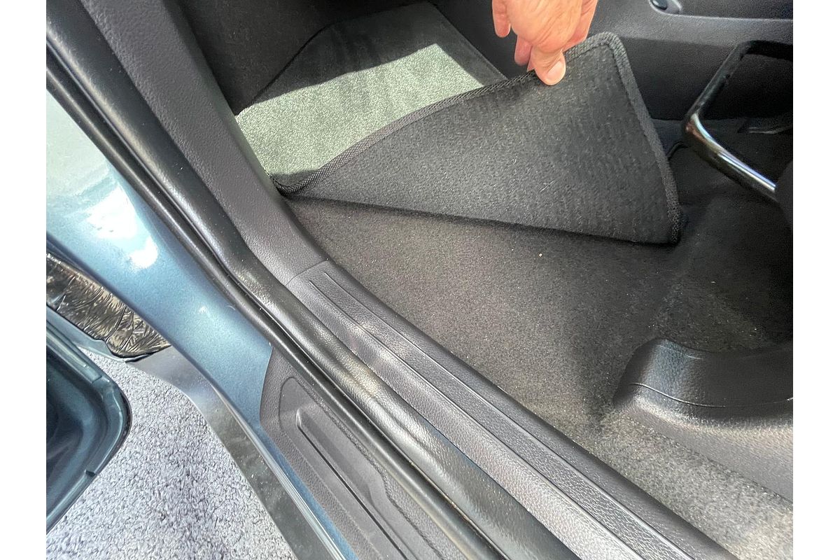 2023 Kia Carnival Special Edition KA4