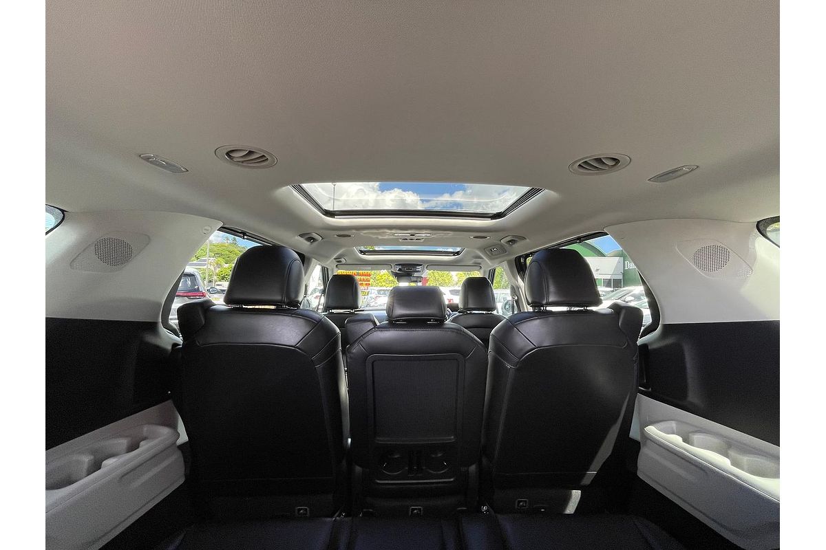 2023 Kia Carnival Special Edition KA4