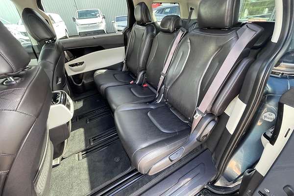 2023 Kia Carnival Special Edition KA4