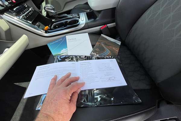 2023 Kia Carnival Special Edition KA4