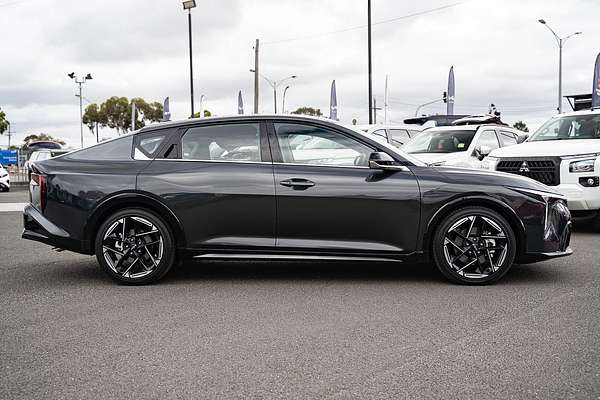 2025 Kia K4 GT-Line CL4m