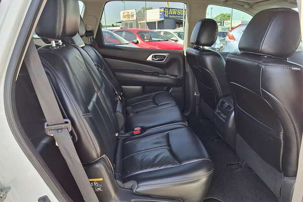 2018 Nissan Pathfinder ST-L R52 Series II