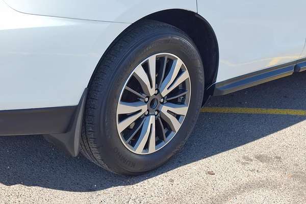 2018 Nissan Pathfinder ST-L R52 Series II