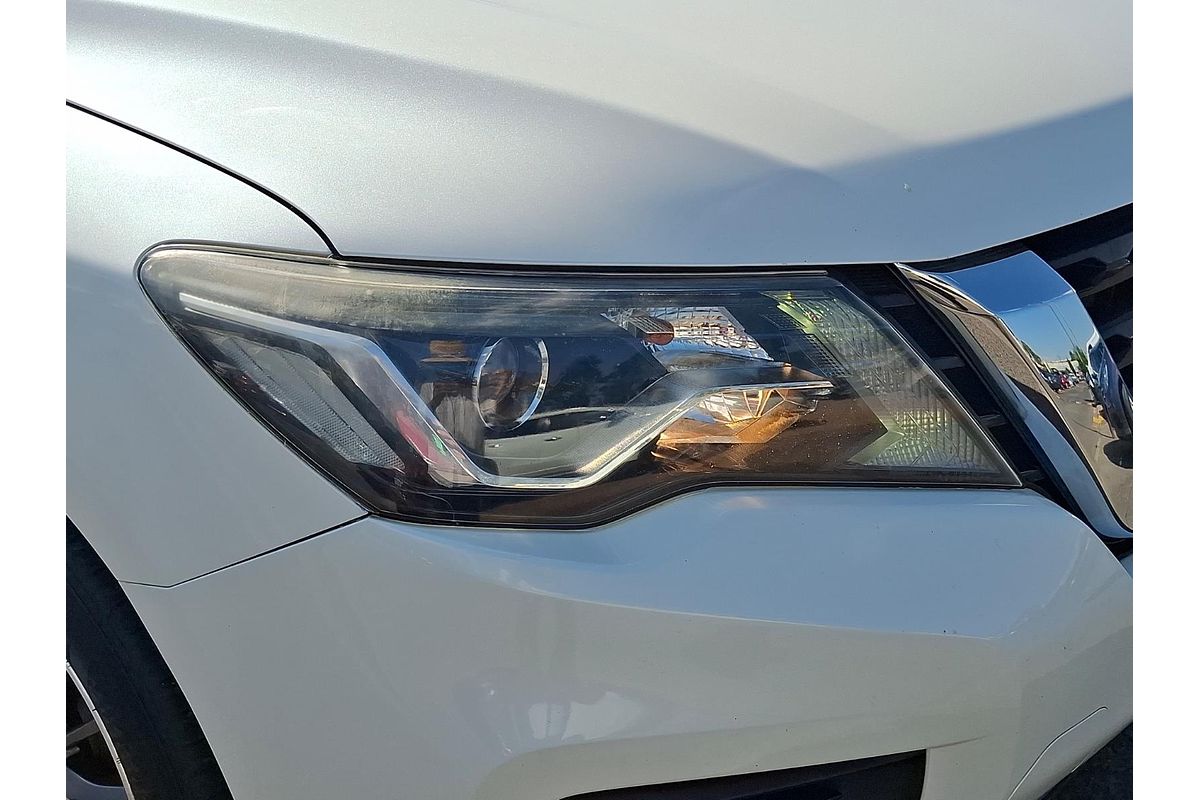 2018 Nissan Pathfinder ST-L R52 Series II
