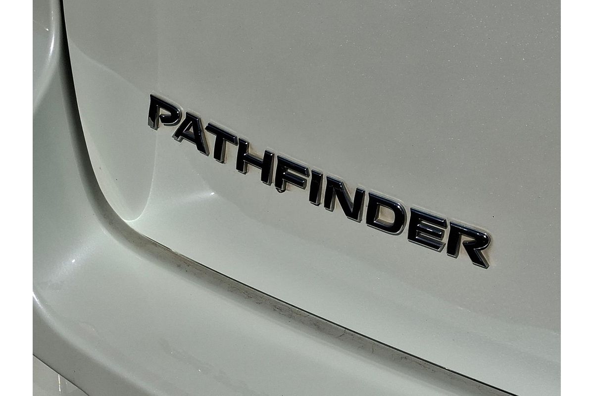 2018 Nissan Pathfinder ST-L R52 Series II