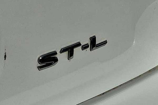 2018 Nissan Pathfinder ST-L R52 Series II
