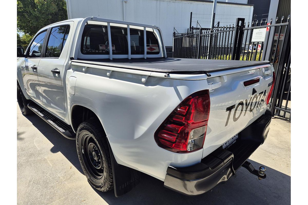2020 Toyota Hilux SR GUN126R 4X4