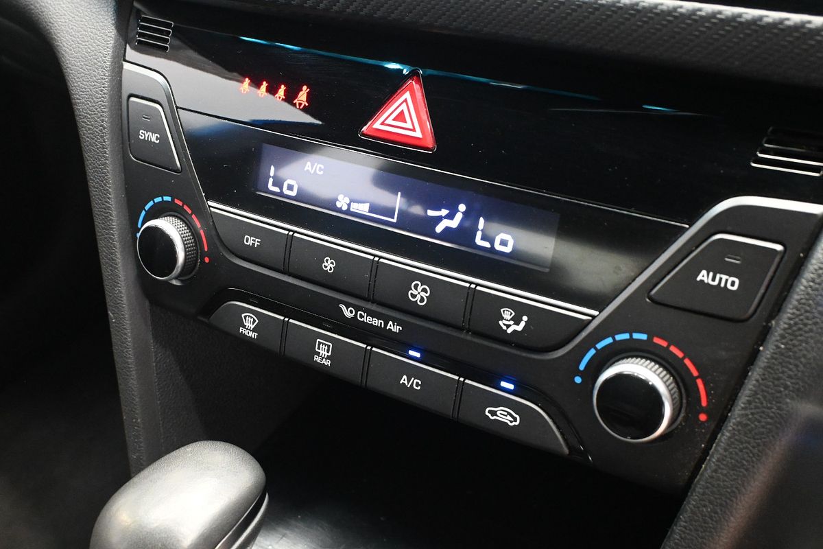 2017 Hyundai Elantra SR Turbo AD