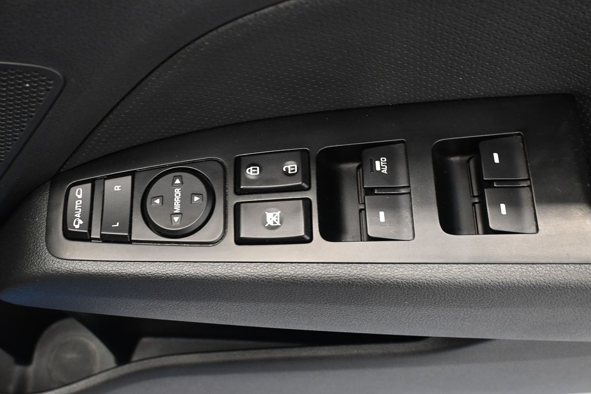 2017 Hyundai Elantra SR Turbo AD