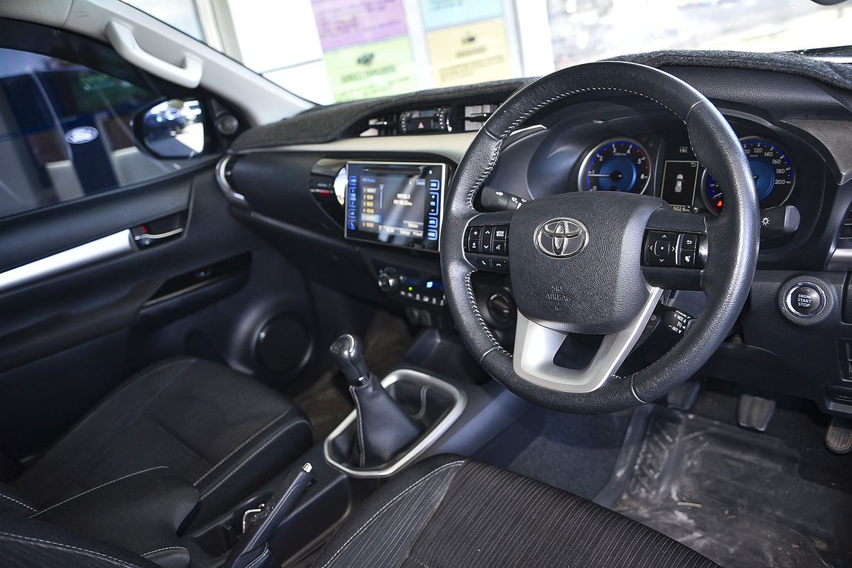 2017 Toyota Hilux SR5 GUN126R 4X4