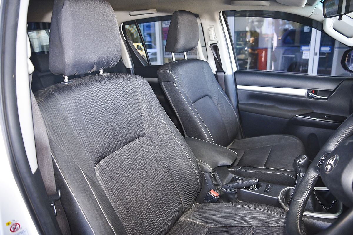 2017 Toyota Hilux SR5 GUN126R 4X4