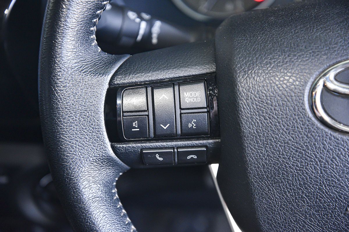 2017 Toyota Hilux SR5 GUN126R 4X4