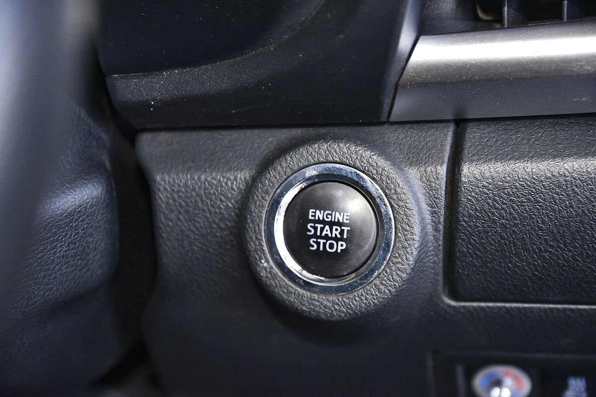 2017 Toyota Hilux SR5 GUN126R 4X4