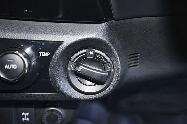 2017 Toyota Hilux SR5 GUN126R 4X4