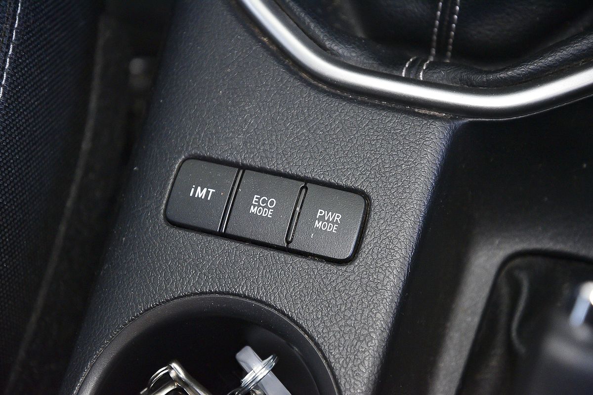 2017 Toyota Hilux SR5 GUN126R 4X4
