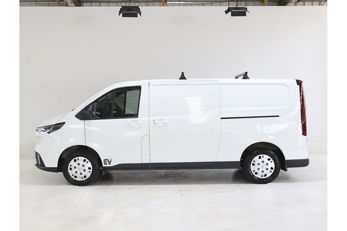 MY24 LDV eDELIVER 7 SWB Low Roof 3 Seat 77kWh 