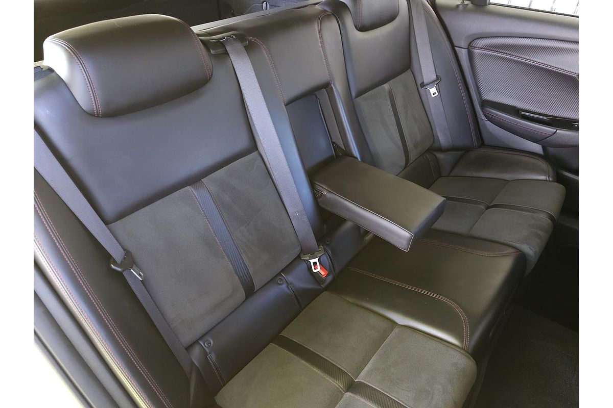 2016 Holden Commodore SV6 Black VF Series II