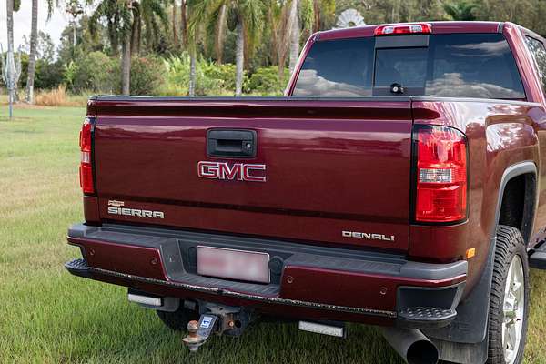 2016 GMC Denali