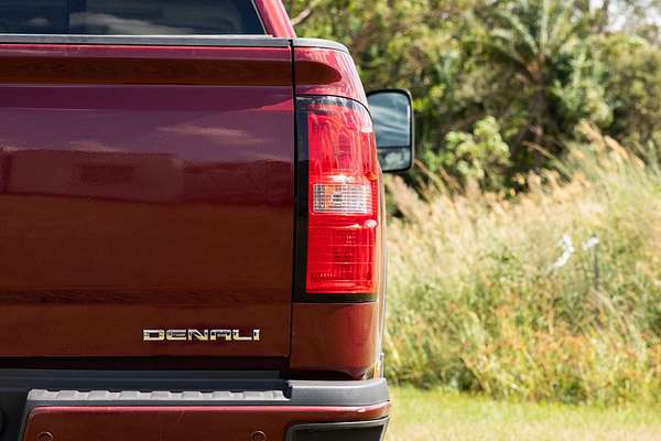2016 GMC Denali