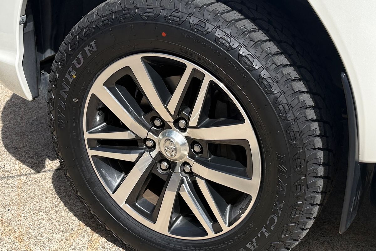 2019 Toyota Hilux SR5 GUN126R 4X4