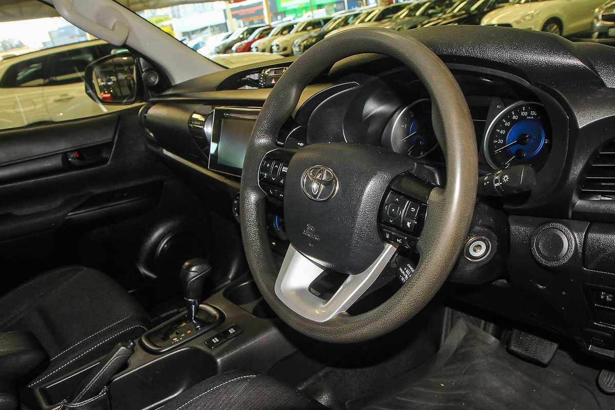 2019 Toyota Hilux SR GUN126R 4X4