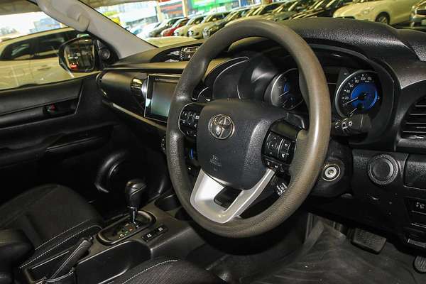 2019 Toyota Hilux SR GUN126R 4X4