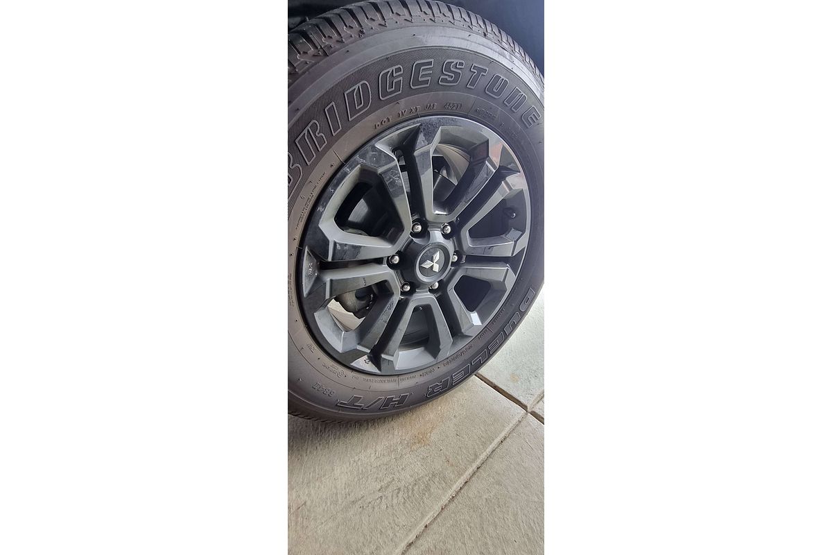 2022 Mitsubishi Triton GSR MR 4X4