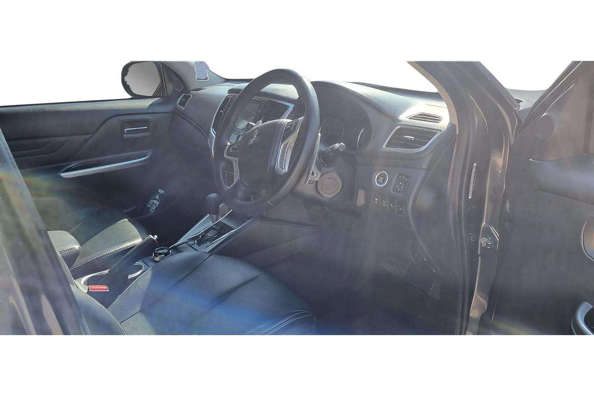 2022 Mitsubishi Triton GSR MR 4X4