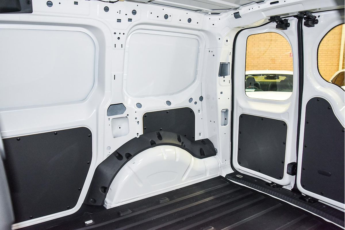 2023 Volkswagen Caddy TSI220 5 LWB
