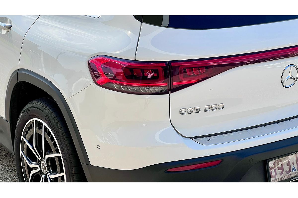 2022 Mercedes-Benz EQB EQB250 X243