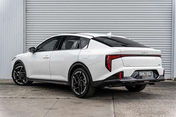 2025 Kia K4 GT-Line CL4m
