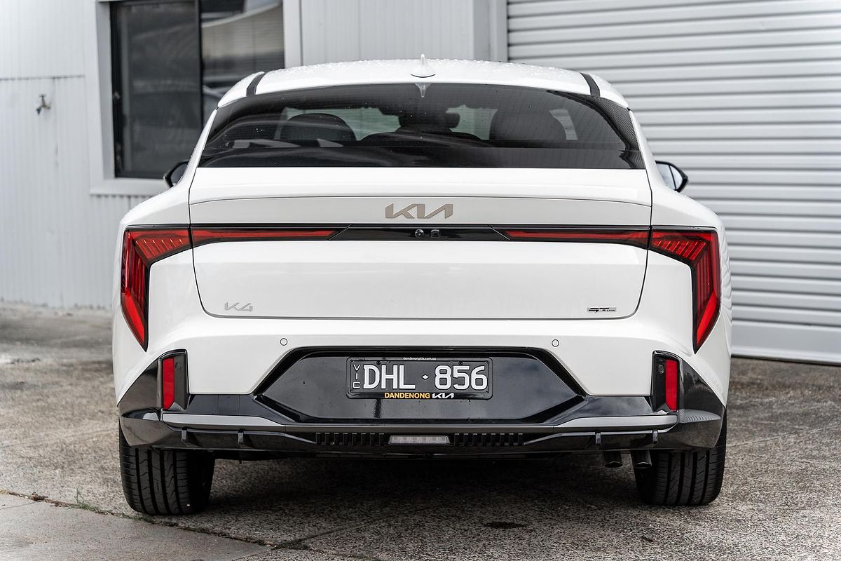 2025 Kia K4 GT-Line CL4m