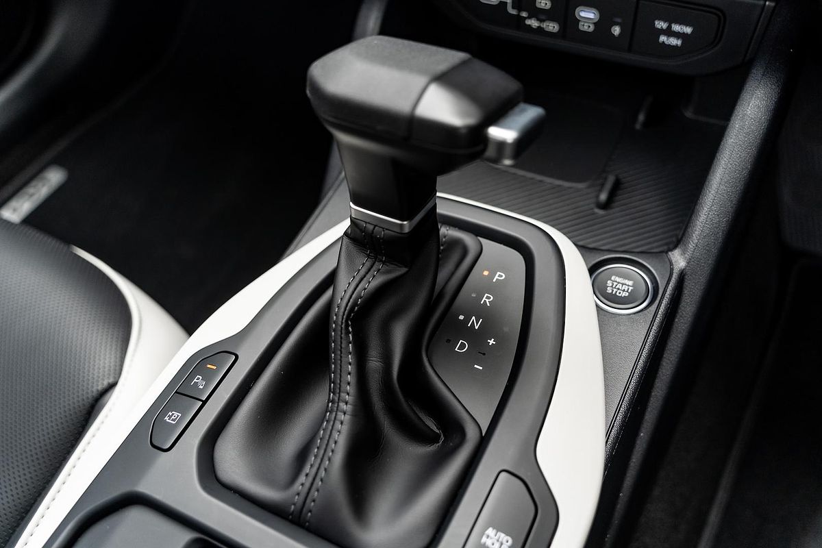 2025 Kia K4 GT-Line CL4m