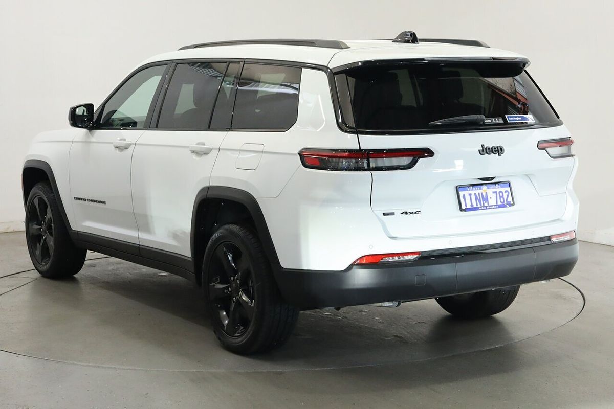 2023 Jeep Grand Cherokee Night Eagle WL
