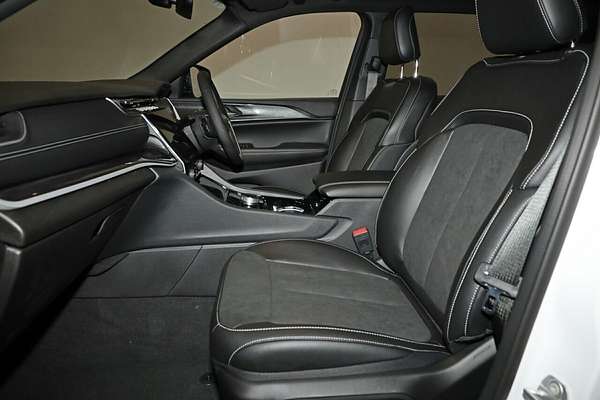 2023 Jeep Grand Cherokee Night Eagle WL