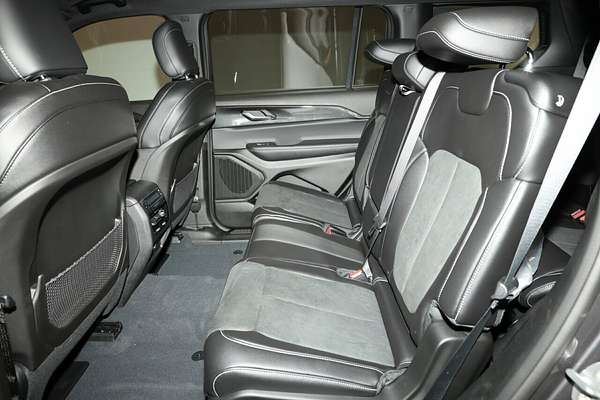 2023 Jeep Grand Cherokee Night Eagle WL
